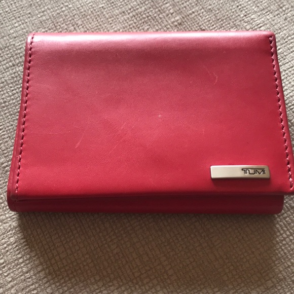 tumi red wallet